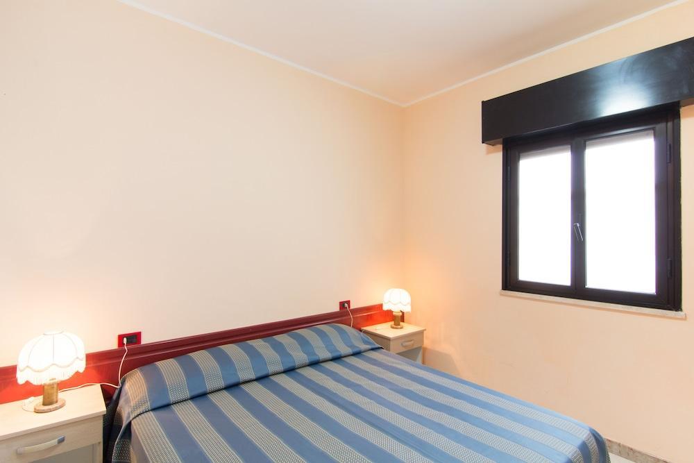 Racar Hotel Frigole Bagian luar foto