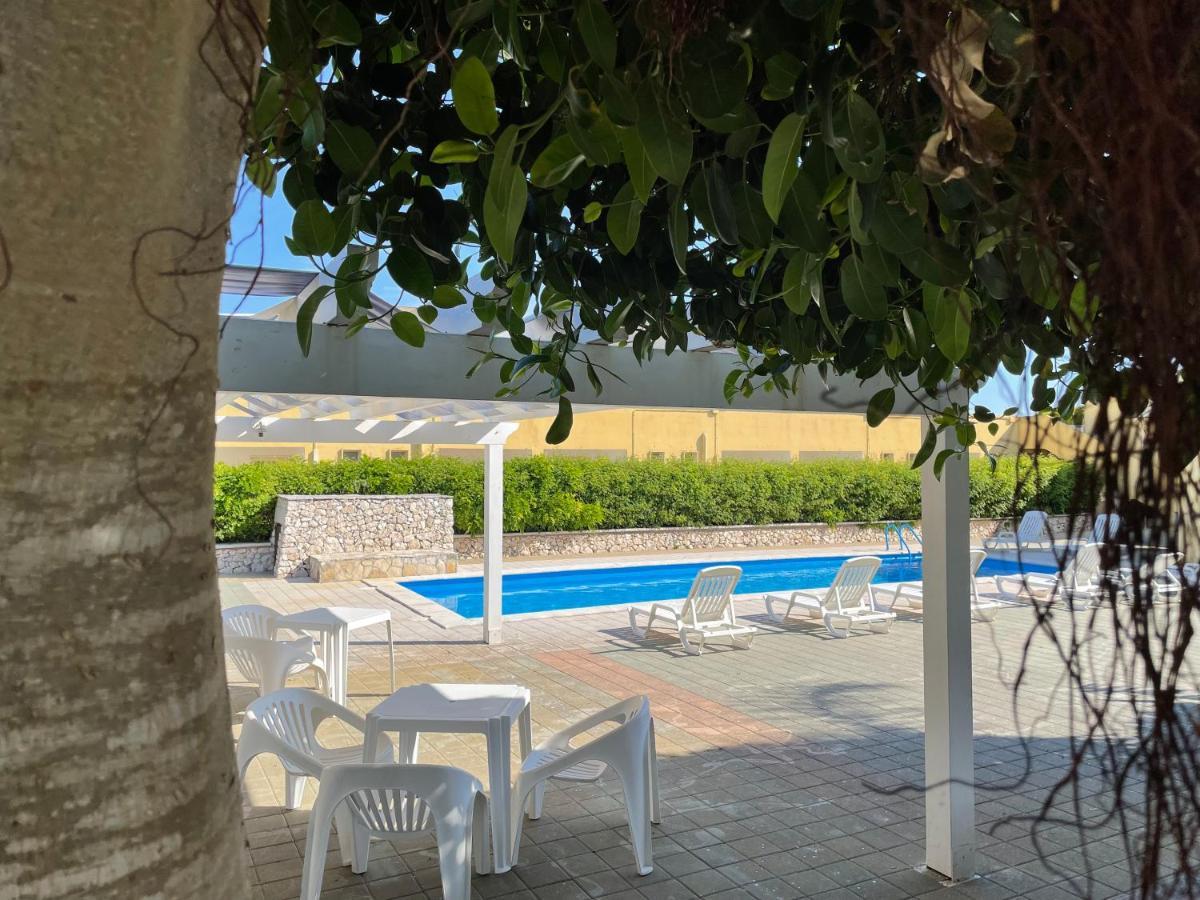 Racar Hotel Frigole Bagian luar foto