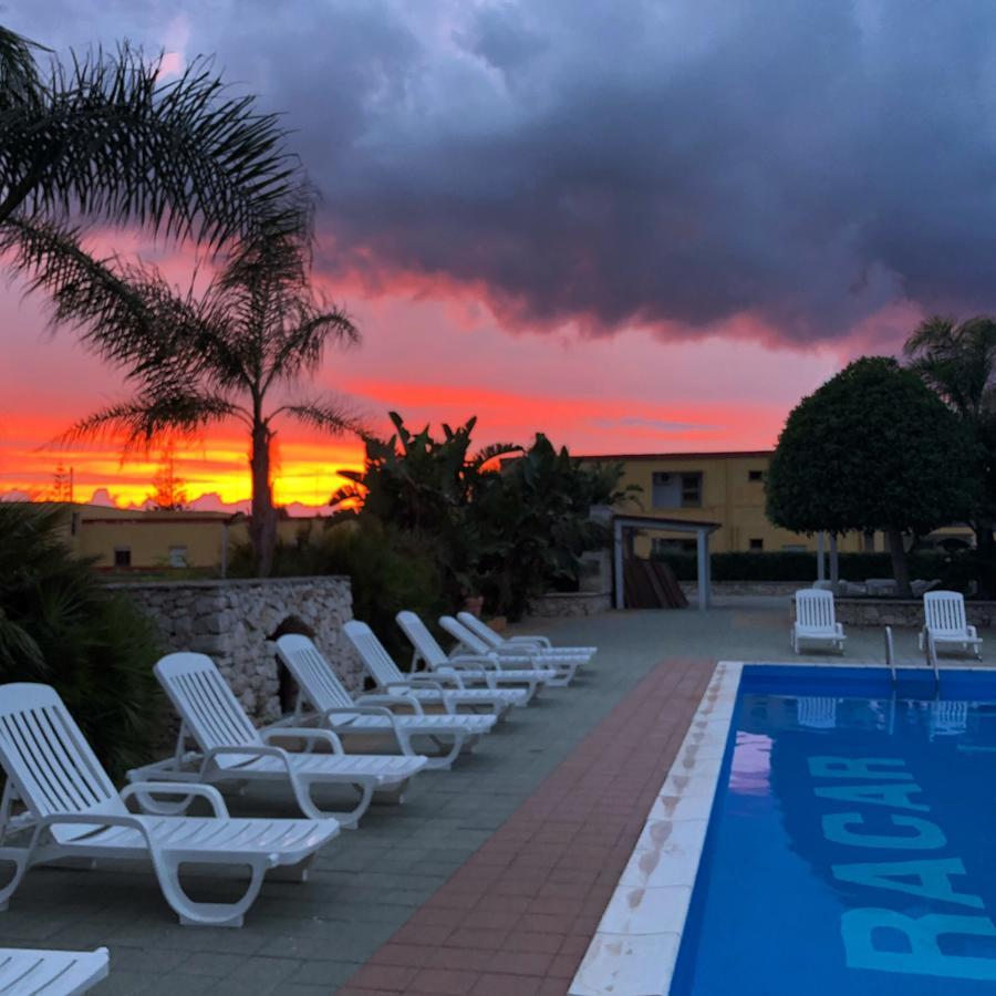 Racar Hotel Frigole Bagian luar foto