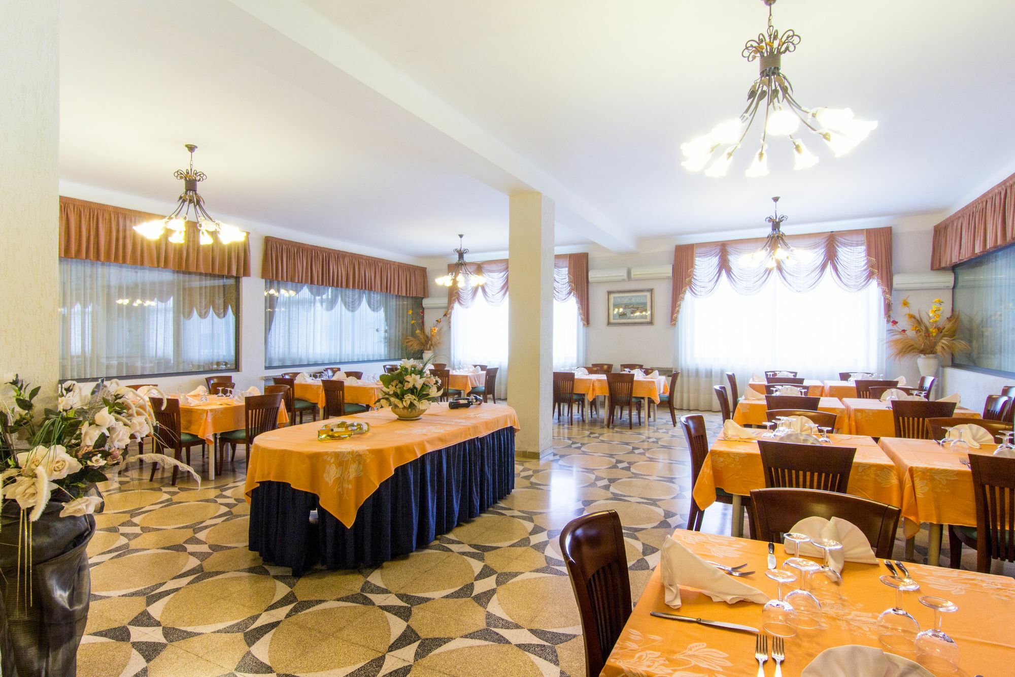 Racar Hotel Frigole Bagian luar foto
