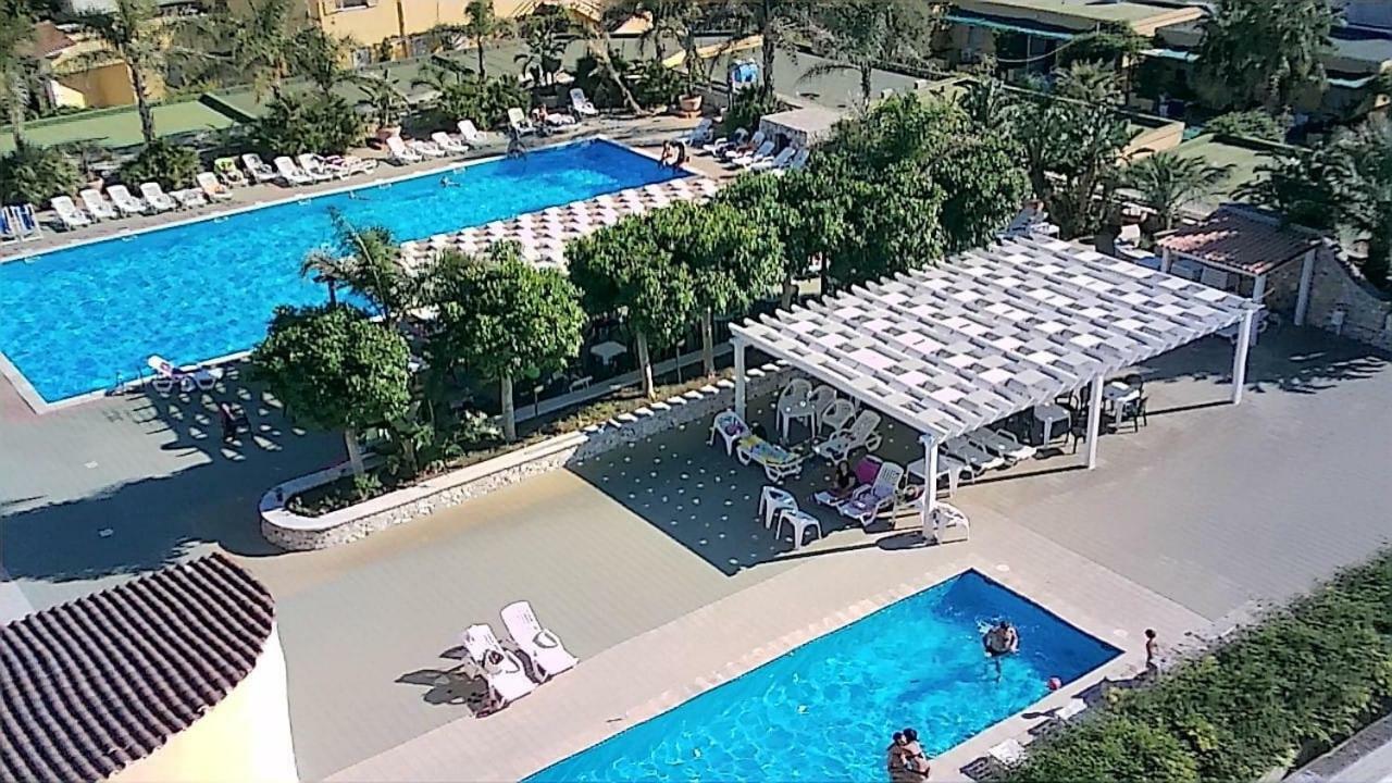 Racar Hotel Frigole Bagian luar foto
