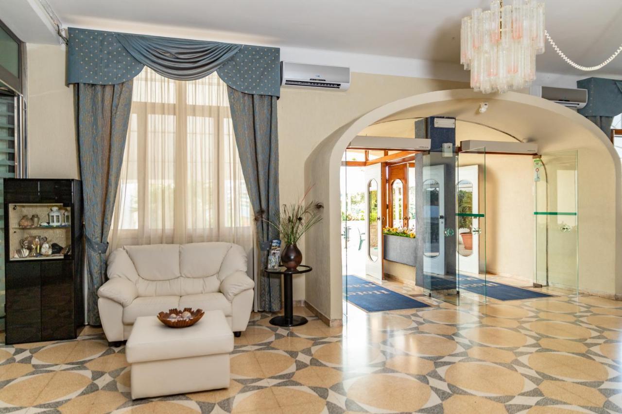 Racar Hotel Frigole Bagian luar foto
